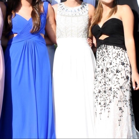 JS Collections Dress - Picture 4 of 4